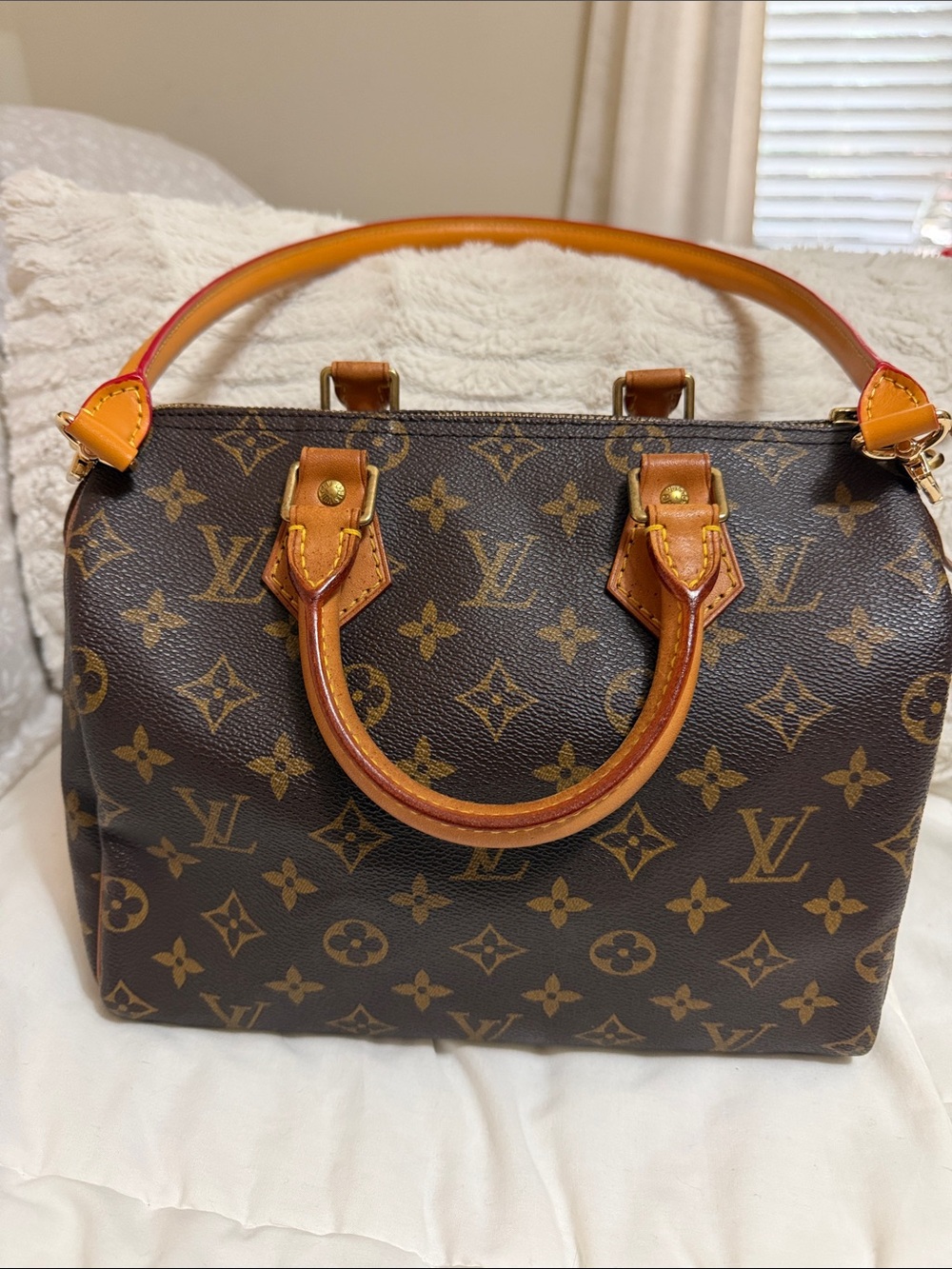 Authentic Louis Vuitton monogram speedy 25 with D rings - Picture 8 of 15
